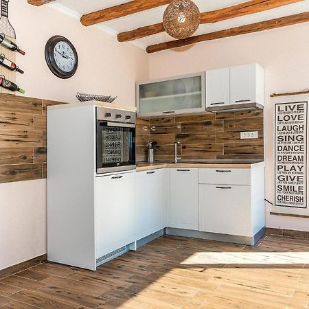 Gorgeous Home In Kijevo With Kitchen Exteriör bild