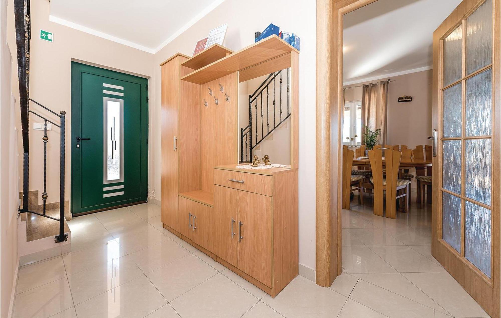 Gorgeous Home In Kijevo With Kitchen Exteriör bild