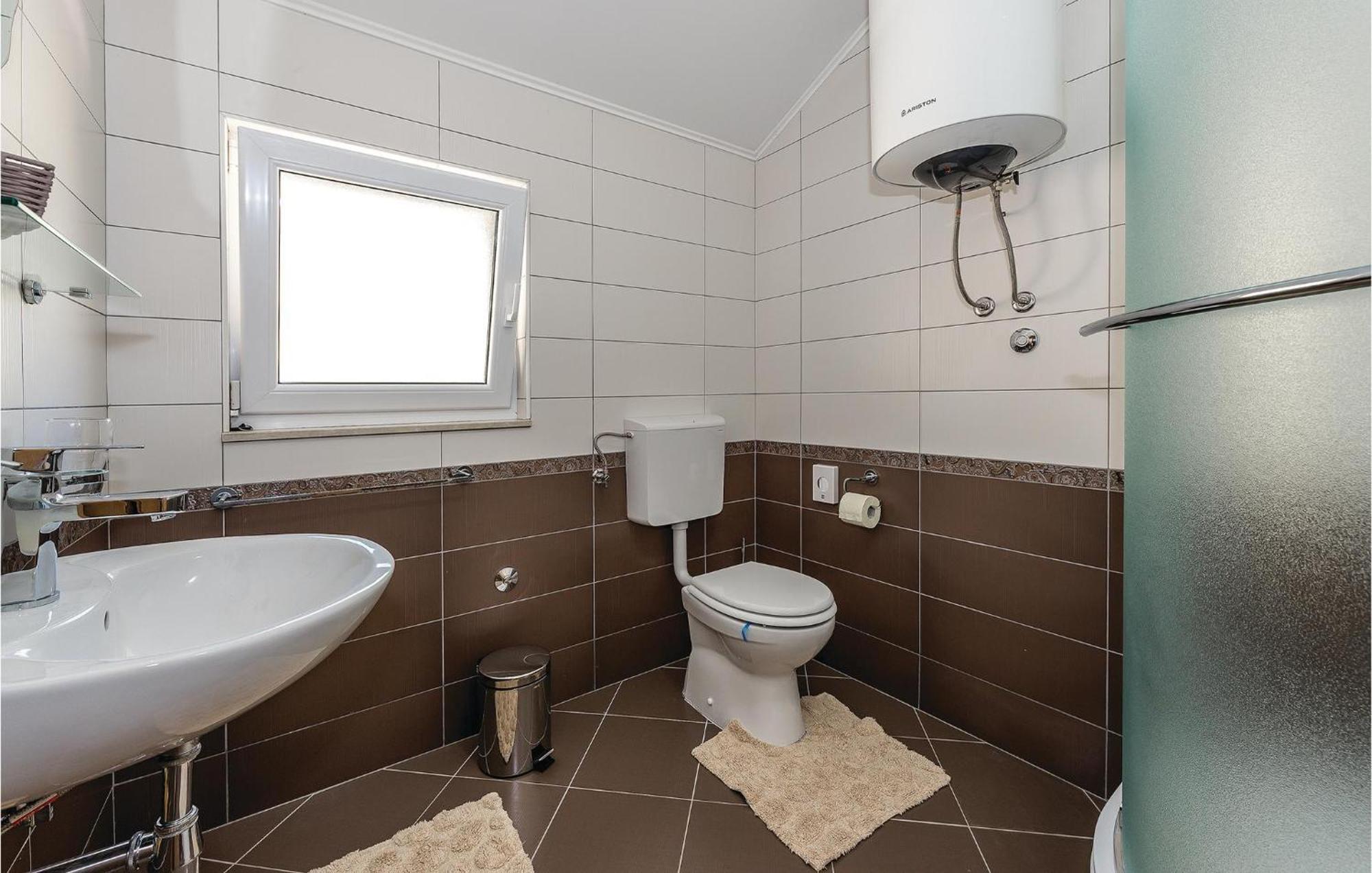 Gorgeous Home In Kijevo With Kitchen Exteriör bild