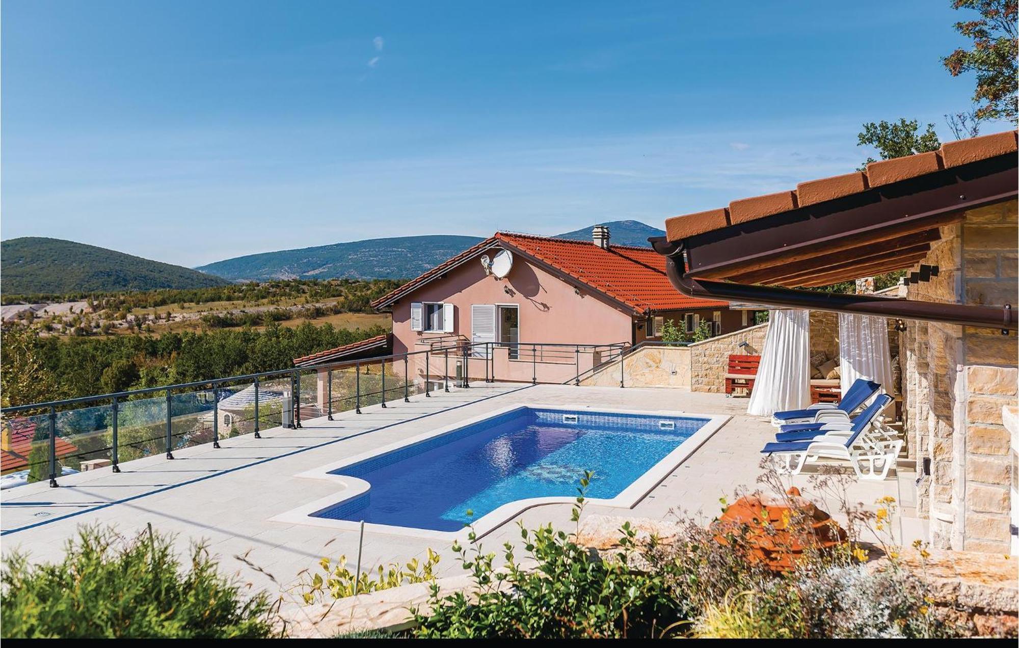Gorgeous Home In Kijevo With Kitchen Exteriör bild