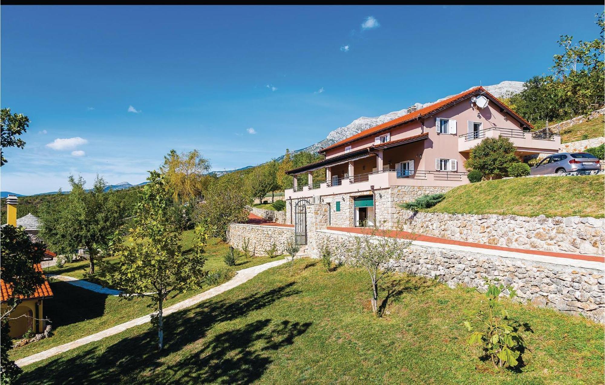 Gorgeous Home In Kijevo With Kitchen Exteriör bild